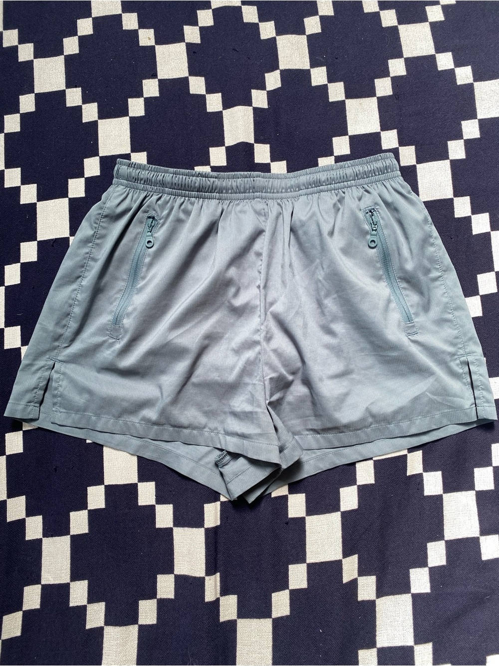 Girlfriend Collective gazelle running shorts in teal green/blue size XS